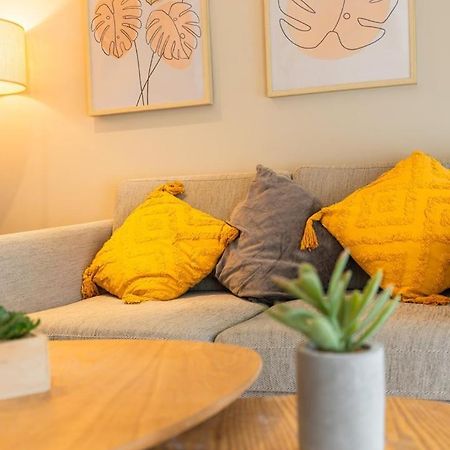 Duplex Confortable En Centre Avec 2 Chambres Chalons en Champagne Bagian luar foto