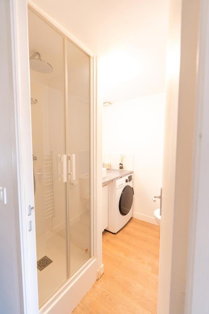 Duplex Confortable En Centre Avec 2 Chambres Chalons en Champagne Bagian luar foto