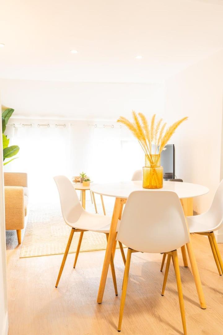 Duplex Confortable En Centre Avec 2 Chambres Chalons en Champagne Bagian luar foto